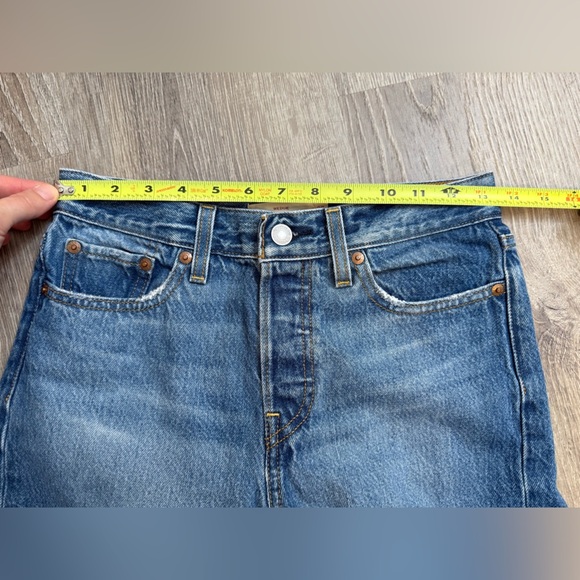 Levi’s Wedgie Icon Fit Ankle Women’s Jeans Size 26 - Picture 7 of 9